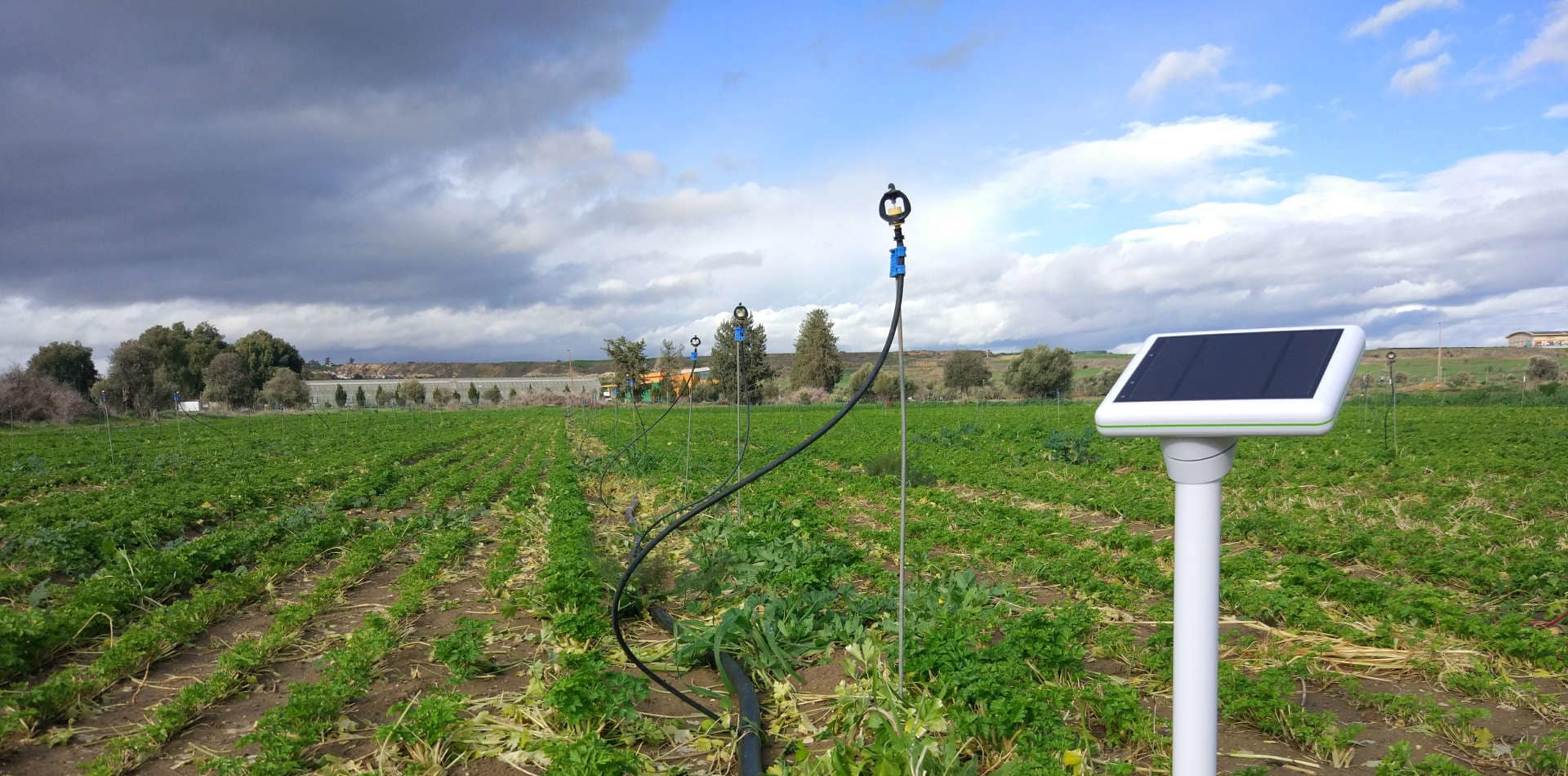 Connected sensing equipment in an agricultural field